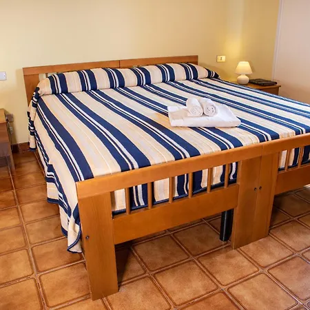 L'aragosta Otel 3*