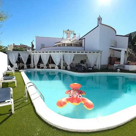 L'aragosta Hotel 3*