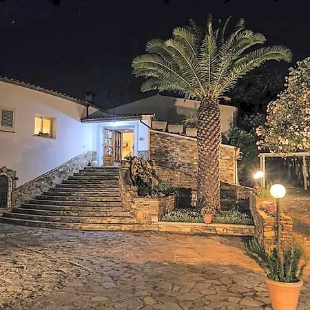 L'aragosta Hotel 3*