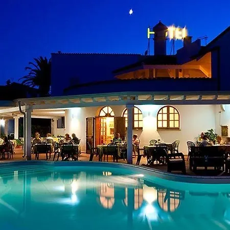 L'aragosta Otel 3*