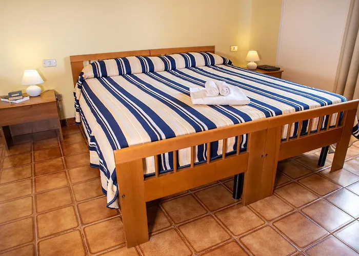 L'aragosta Hotel 3*